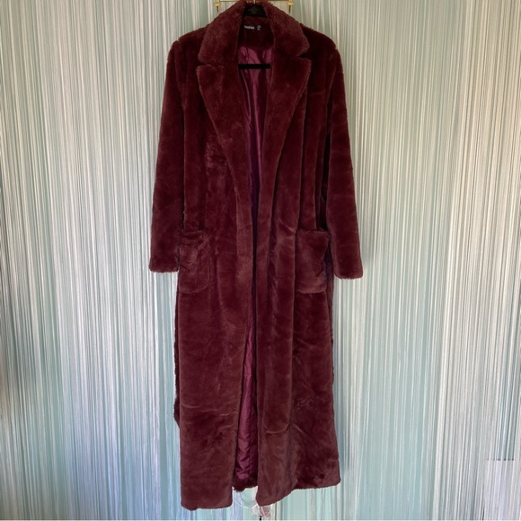 Faux Fur Maxi Coat Size US6 NWOT - Picture 11 of 17